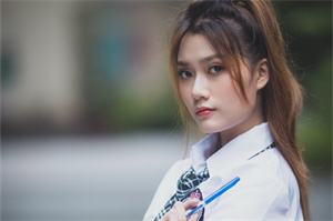 传统与现代：夜上海男女关系的演变